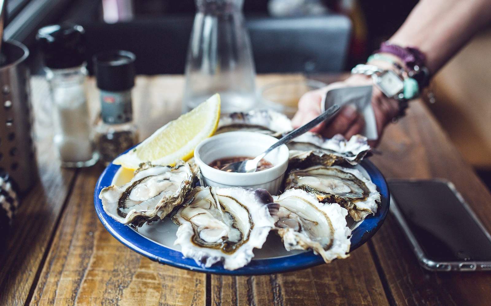 Oysters from the Arcachon basin, Cap Ferret an ...
