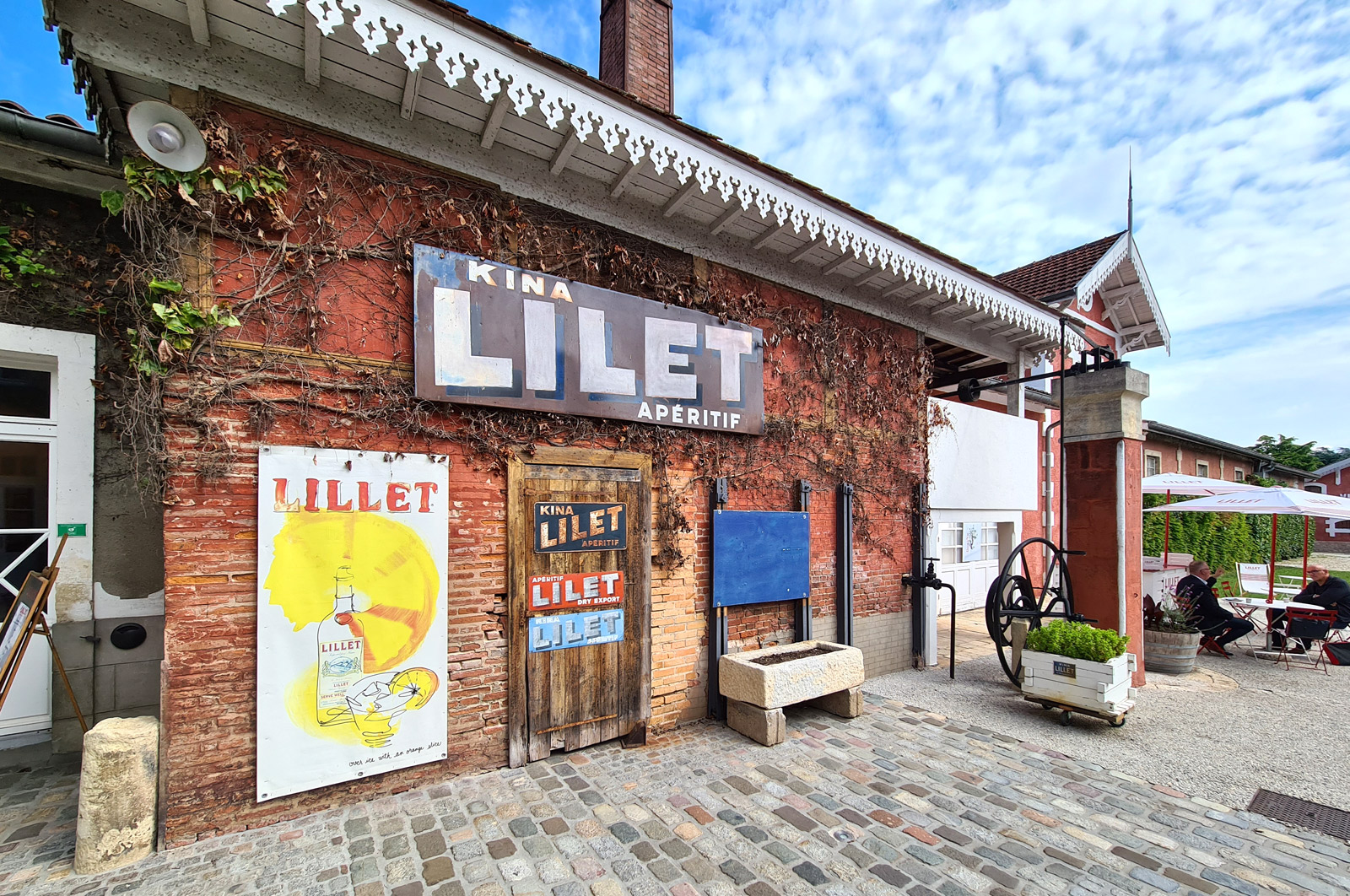 Musée et boutique : visitez la Maison Lillet,  ...