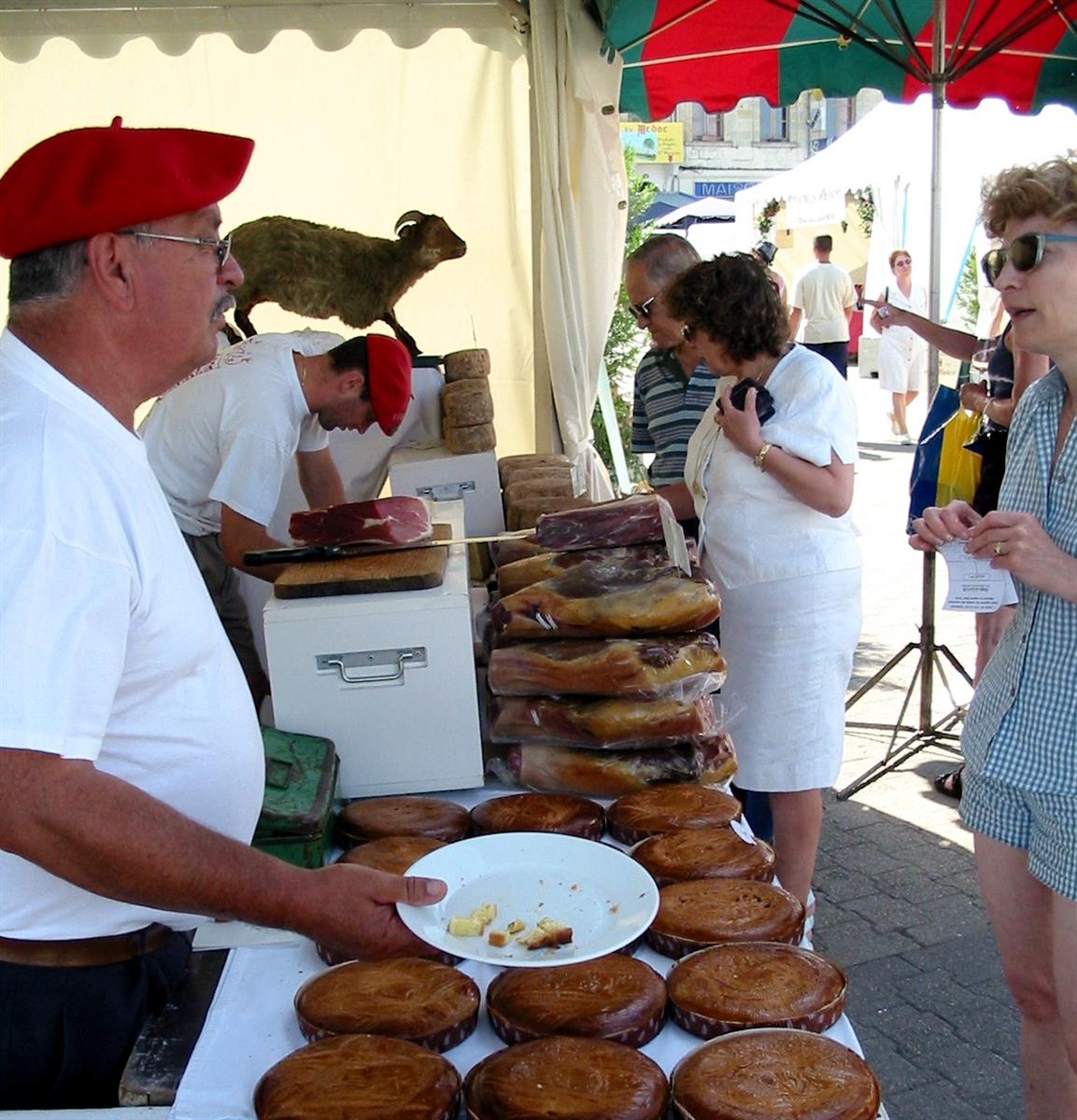 Marché hebdomadaire de Lesparre-Médoc