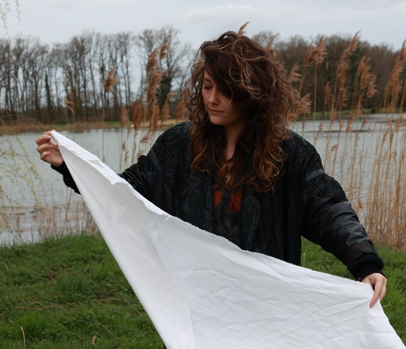 Jodie Camus, l'artiste en résidence à la Maiso ...