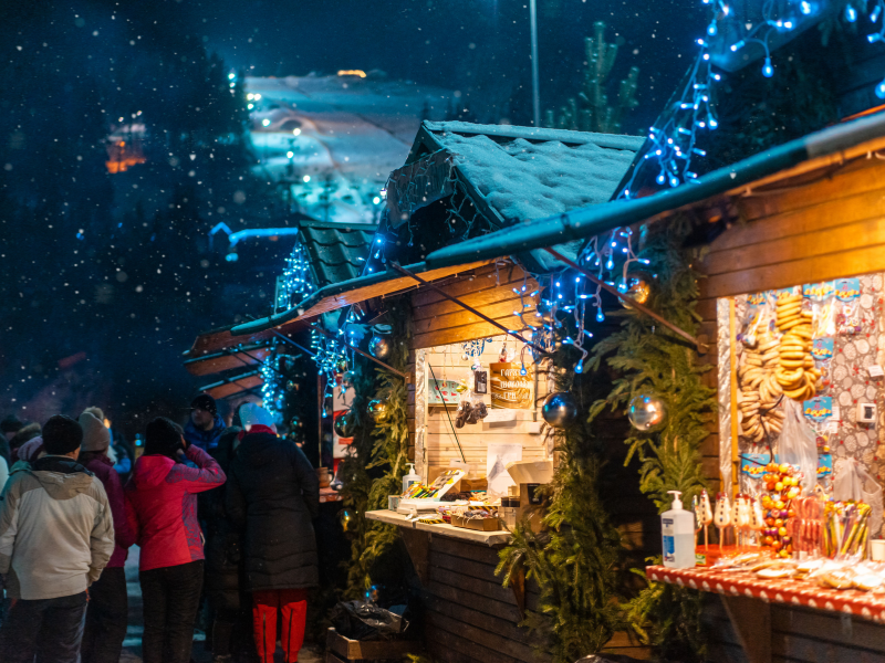 Marché de Noël de Sai ... - Crédit: Canva | CC BY-NC-ND 4.0
