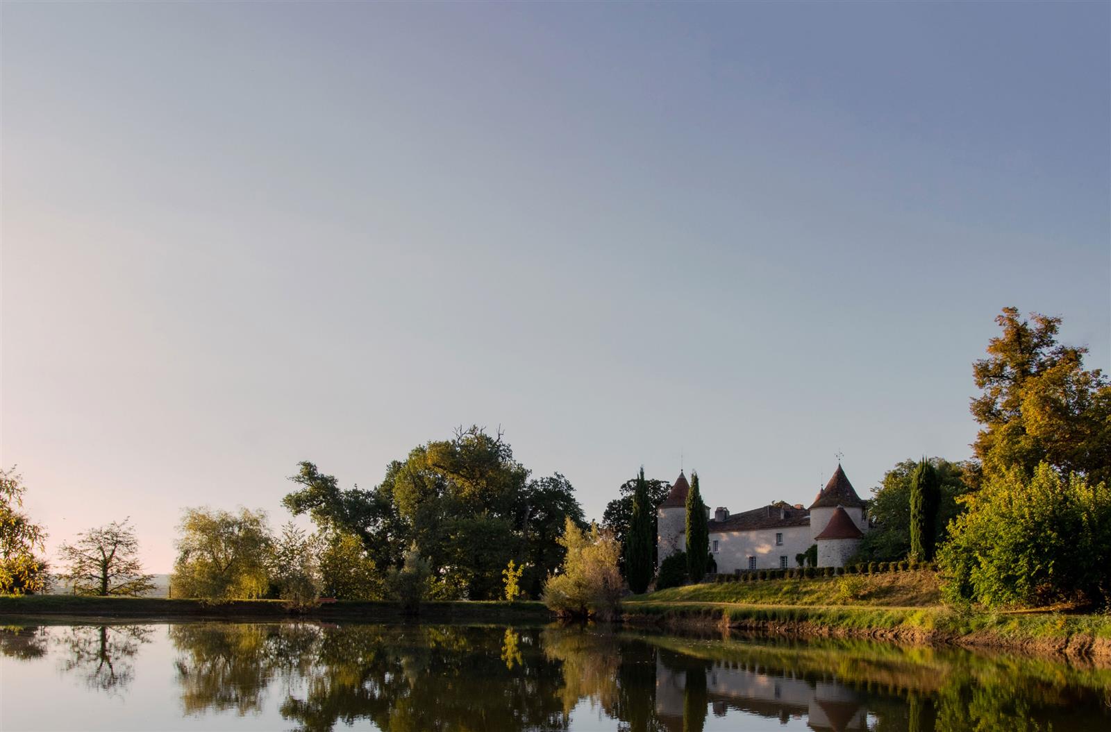 Promenade autonome sur le domaine du Château C ...