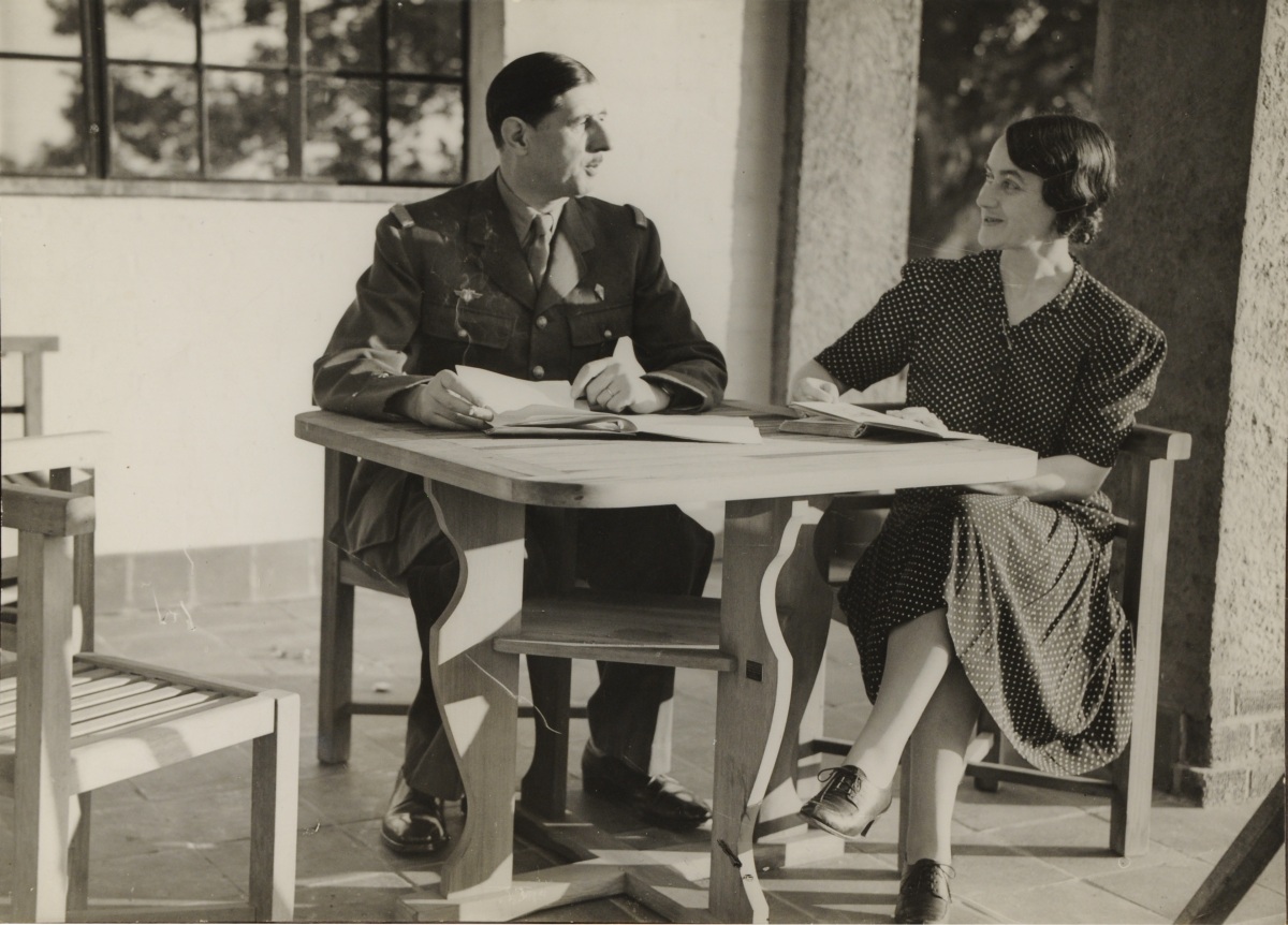 Dévoilement du portrait d'Yvonne de Gaulle