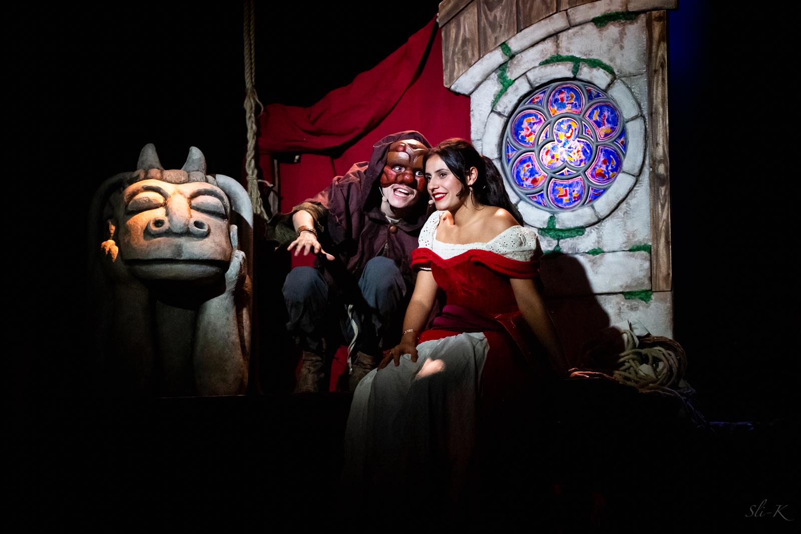 " LE BOSSU DE NOTRE-DAME " THÉÂTRE 100 NOMS