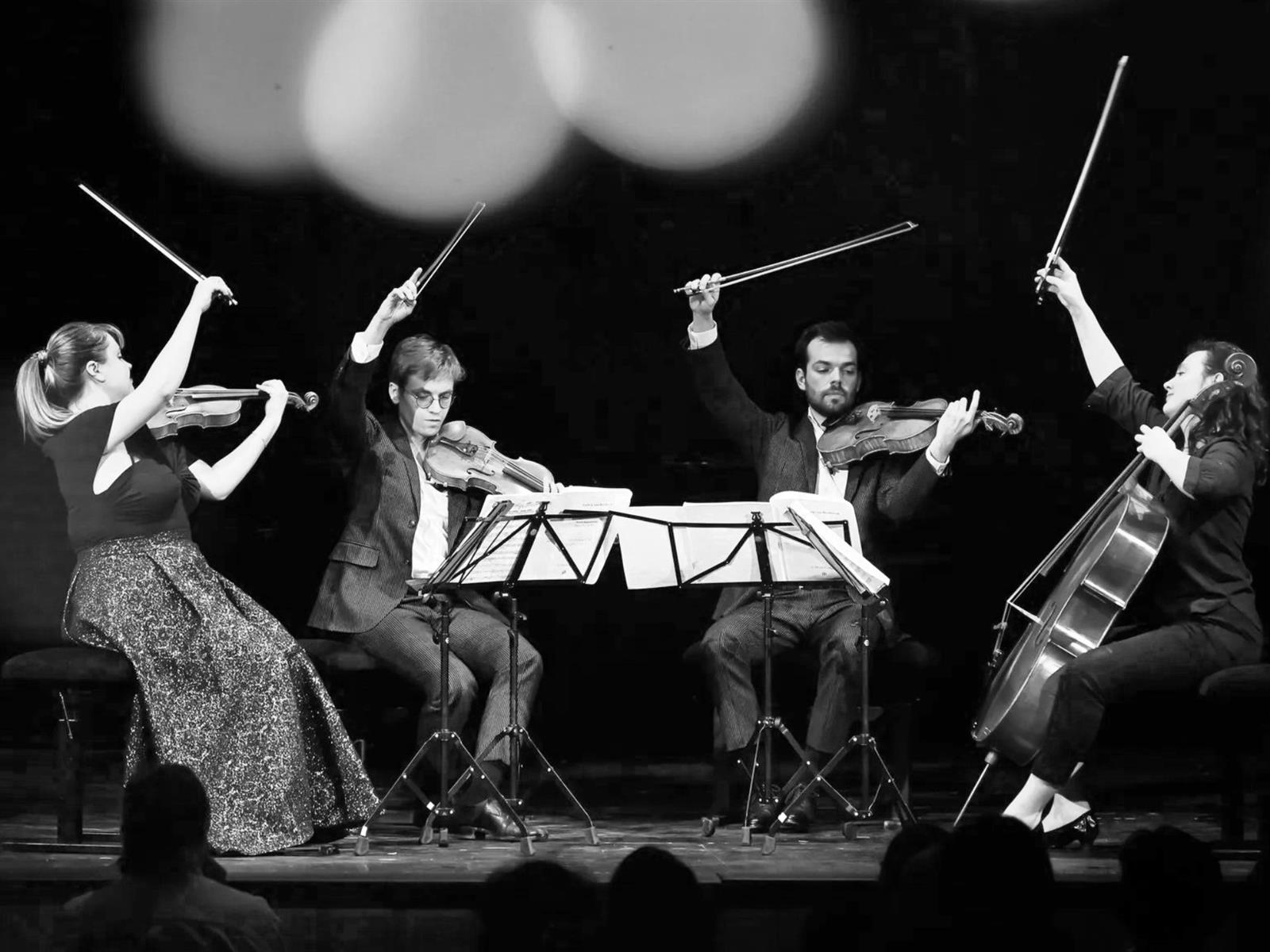 Quatuor Métamorphoses et Jonathan Raspiengeas  ...