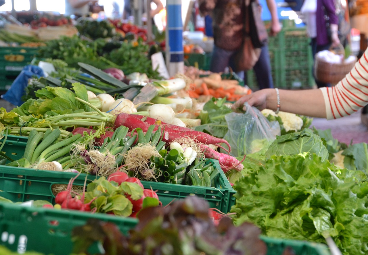 Marché nocturne à Labarde