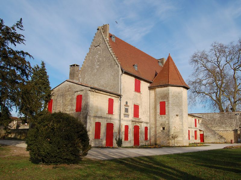 Ouverture de la saison culturelle du Champ de  ...