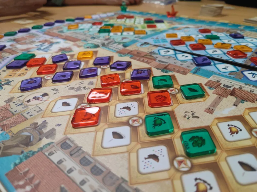 Jeux de société en fa ... - Crédit: Association Les Ludes | CC BY-NC-ND 4.0