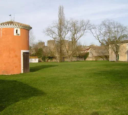 Sous les tilleuls d'Adichats