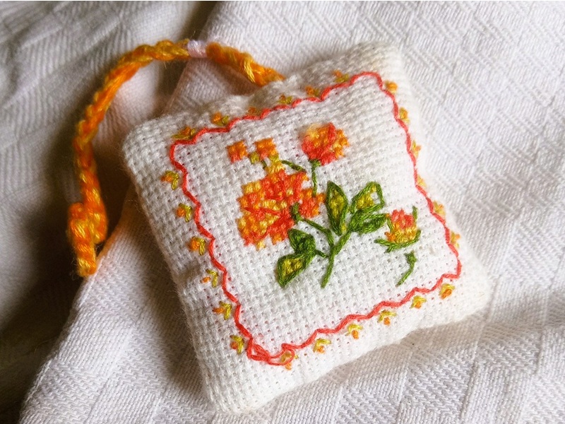 Initiation à la broderie avec Christine à la R ...