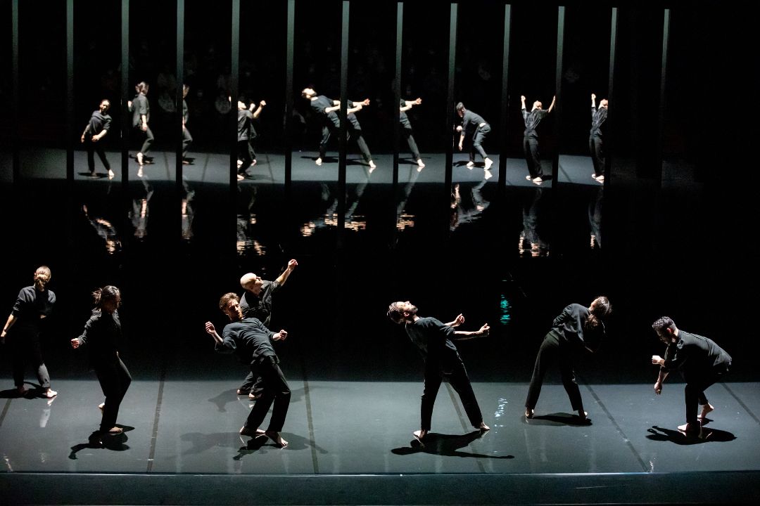 Danse " Les Yeux fermés"