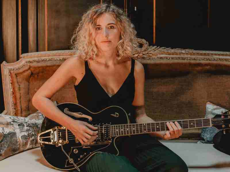 Mary Bach en concert