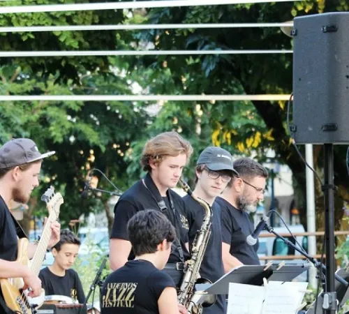 Inscriptions pour la guitare électrique, basse, batterie et M.A.O