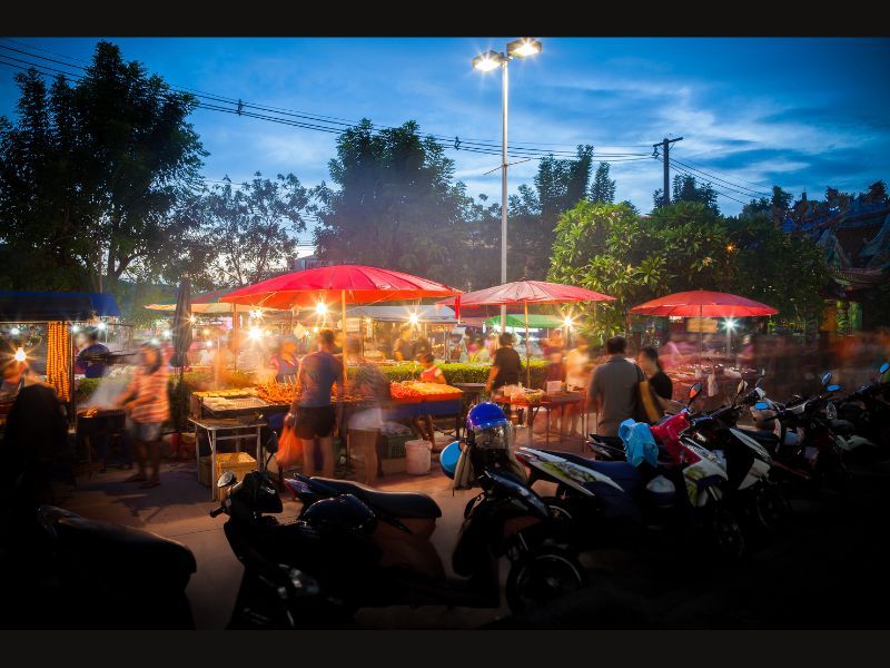 Marché nocturne à Saint André de Cubzac