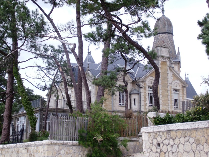 Taussat-les-Bains : Villas, célébrités et bain ...