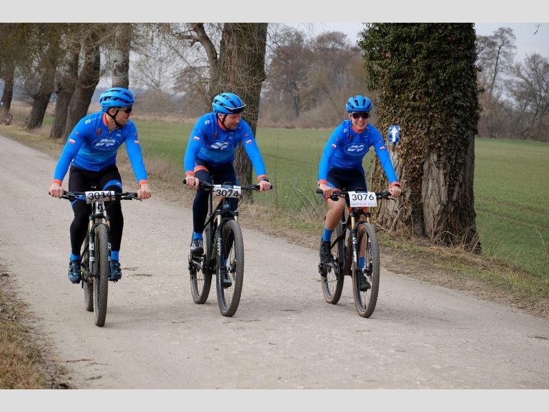 6h de vélo par relais de Pugnac