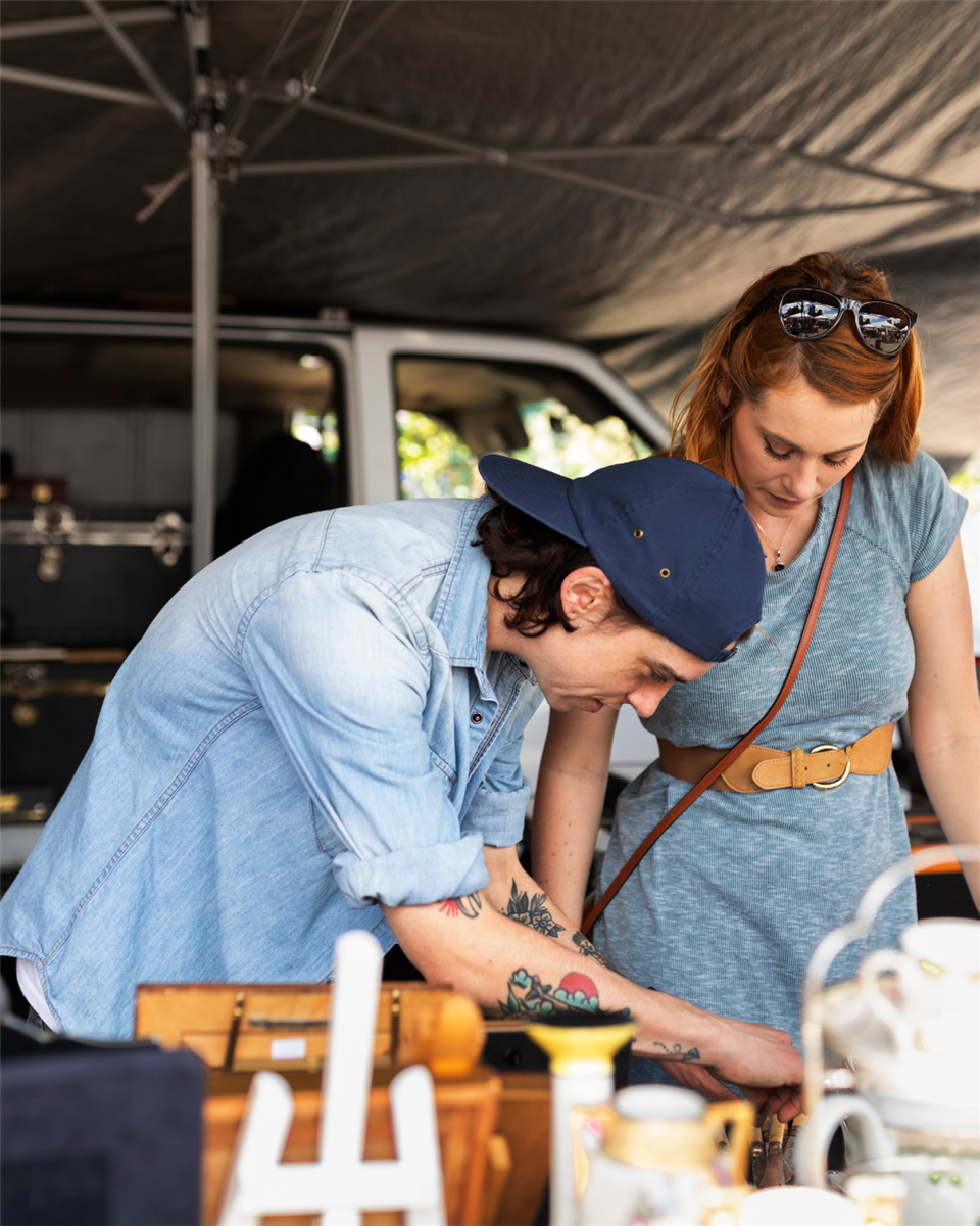 Vide grenier du Club des supporters du RCBA