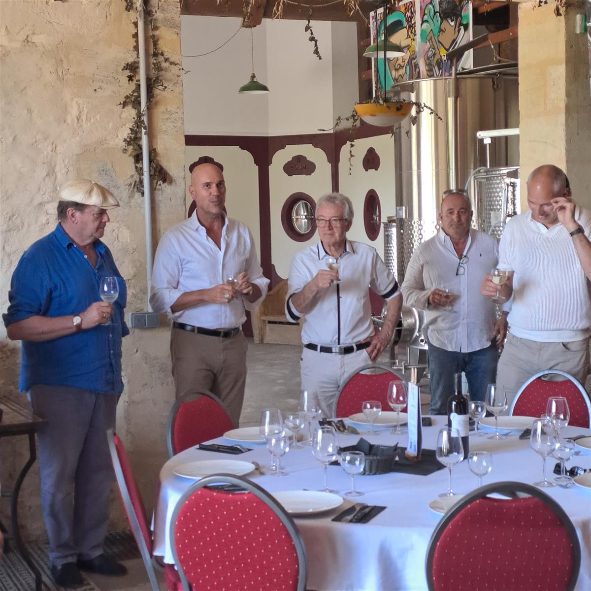 Banquet et dédicace du livre sur le château Co ...