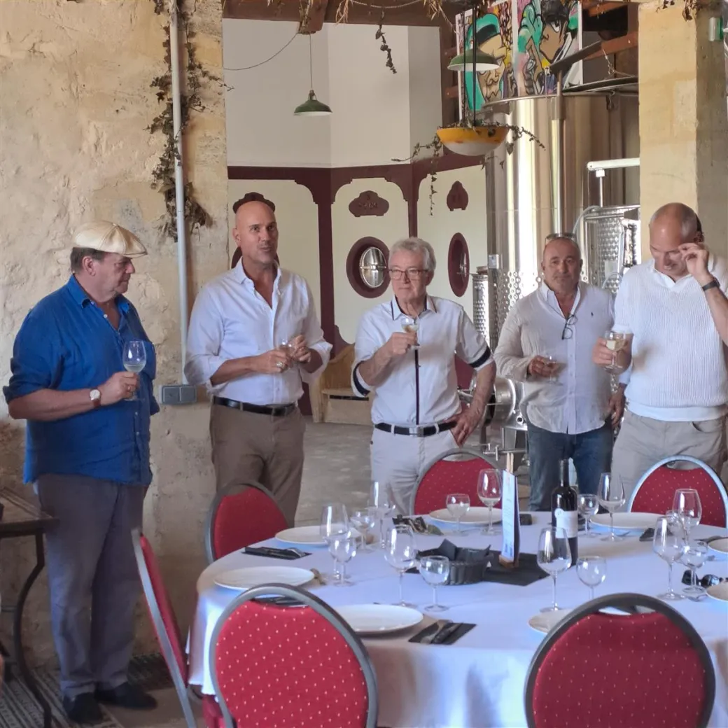Banquet et dédicace d ... - Crédit: La Coupelle d'Ertan | CC BY-NC-ND 4.0