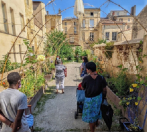 Balade urbaine aux Capucins : "Miam-Miam : du chasseur-cueilleur au fast food"