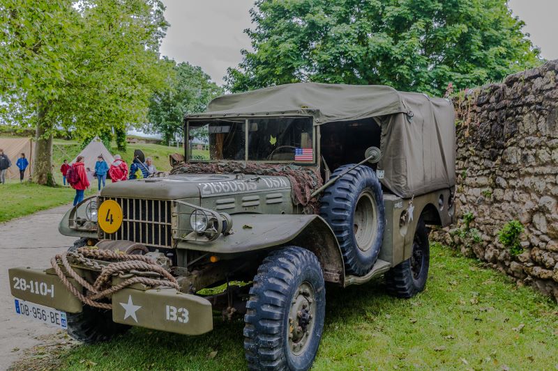 Exposition de véhicules militaires (Journées E ...