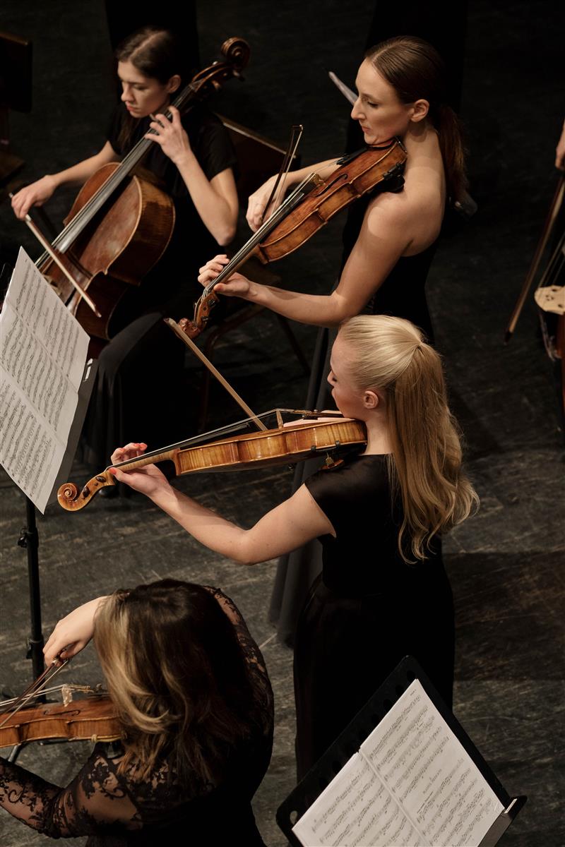 Retransmission en direct du concert de l'ONBA. ...