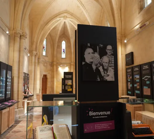 Journées européennes du patrimoine : visite du Musée HOA