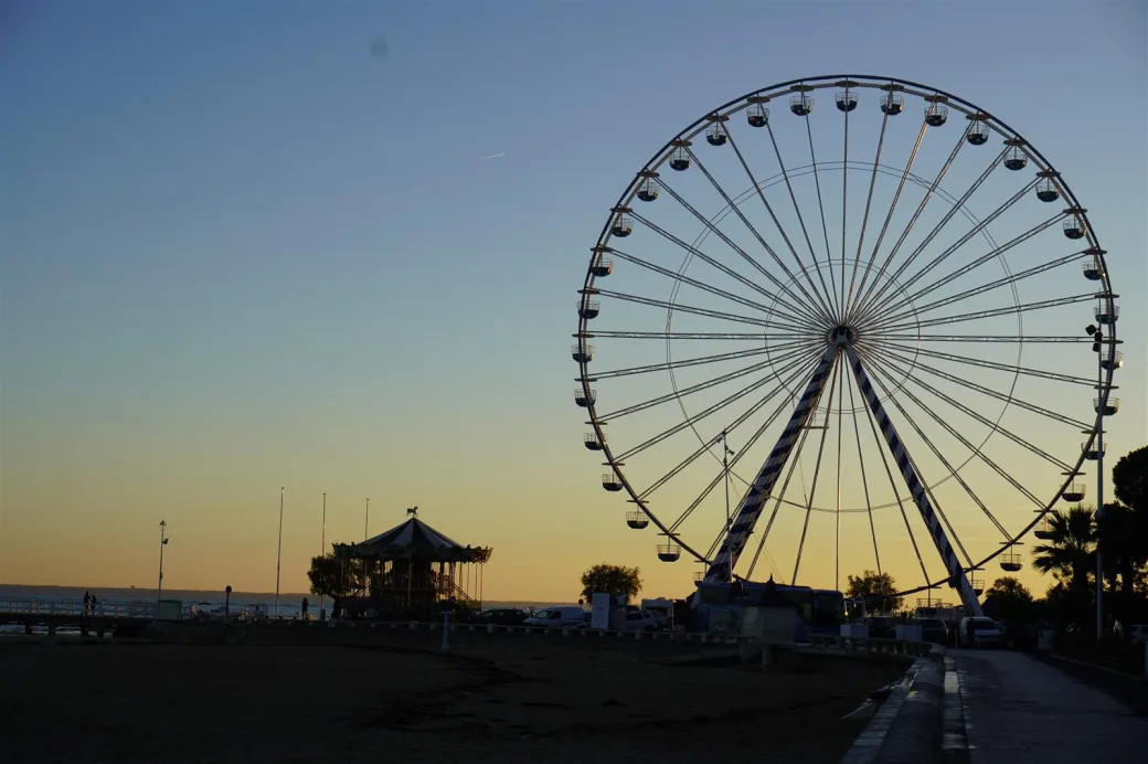 Grande roue - Crédit: @camille dautriat | CC BY-NC-ND 4.0