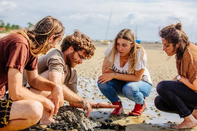 Balade et pêche à pied - Crédit: Grégory Cassiau - Les Escapades | CC BY-NC-ND 4.0