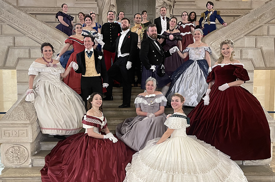 Bal costumé du XIXème ...