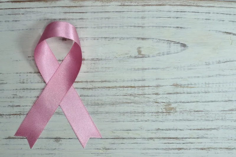 Marche Octobre rose - Crédit: ©Miguel Á. Padriñán de Pixabay | CC BY-NC-ND 4.0