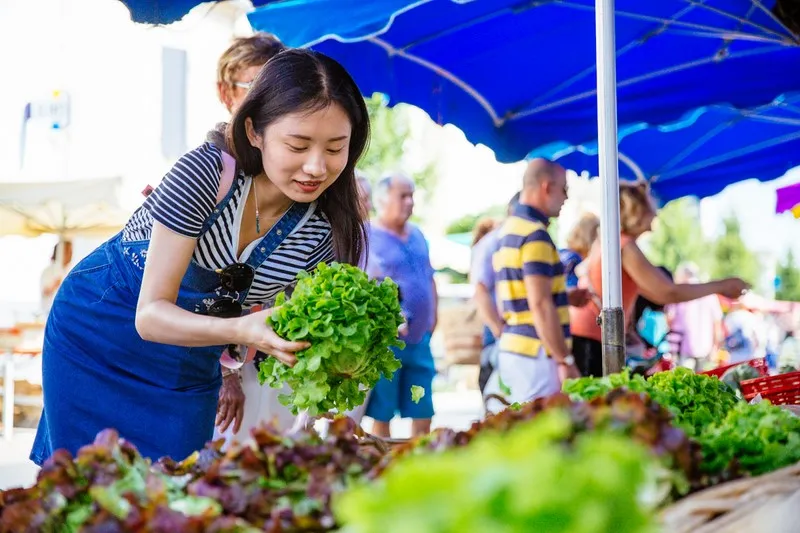 Marché de Langon le m ... - Crédit: Agence Les Conteurs | CC BY-NC-ND 4.0