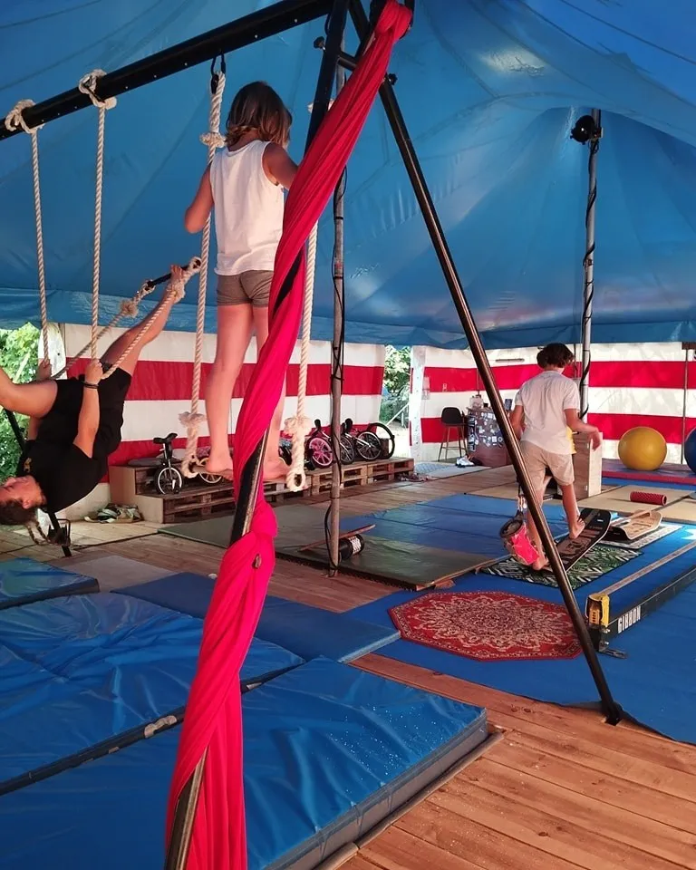 Stages des Arts du cirque - Crédit: Feeletik Andernos | CC BY-NC-ND 4.0