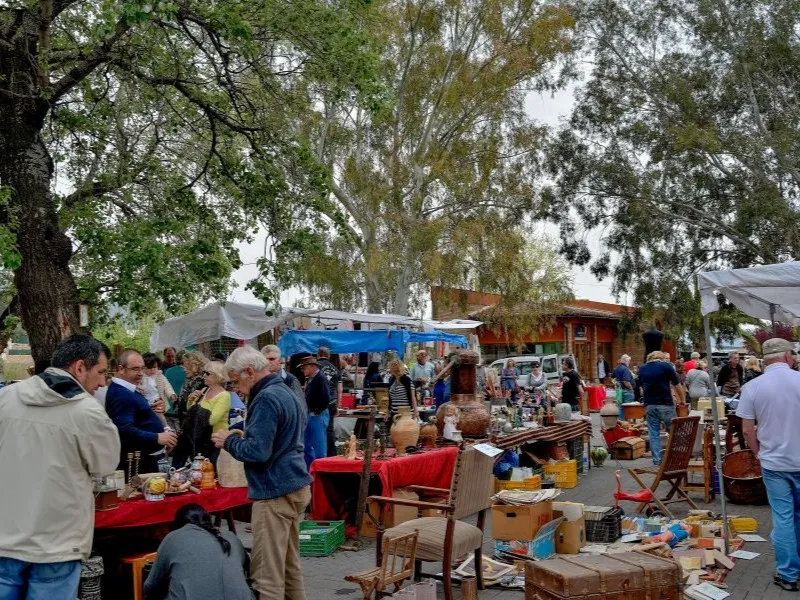 Vide grenier et concert - Crédit: Libre de droit | CC BY-NC-ND 4.0