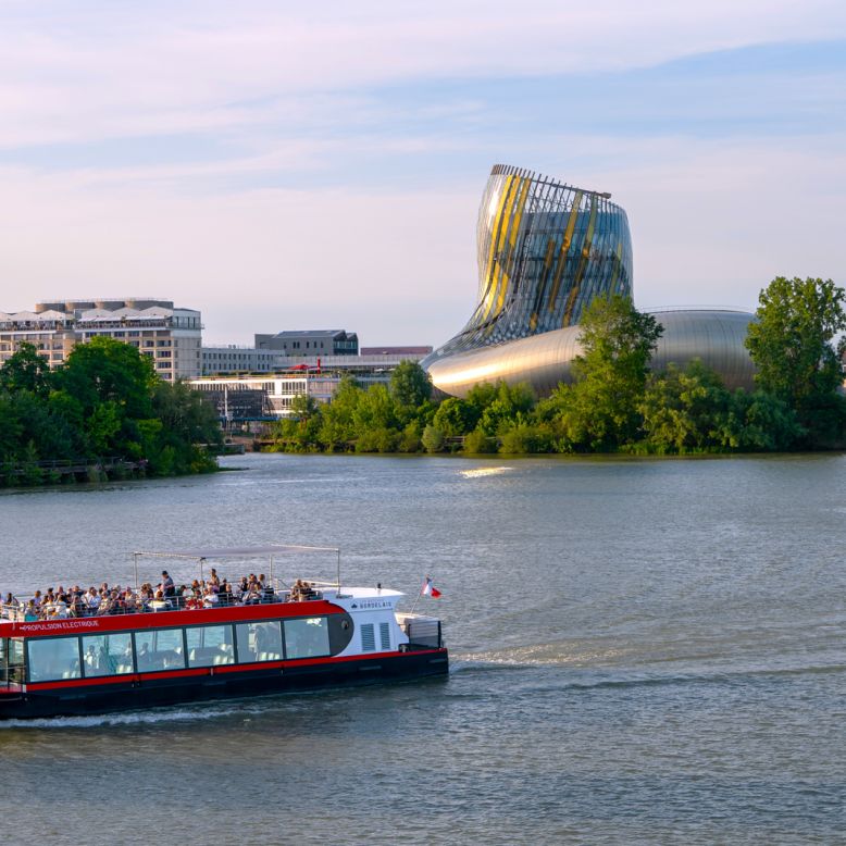 Les Bateaux Bordelais