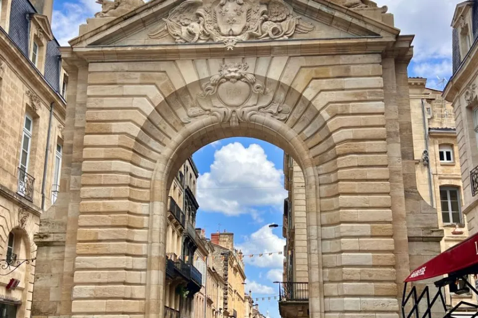 Porte Dijeaux