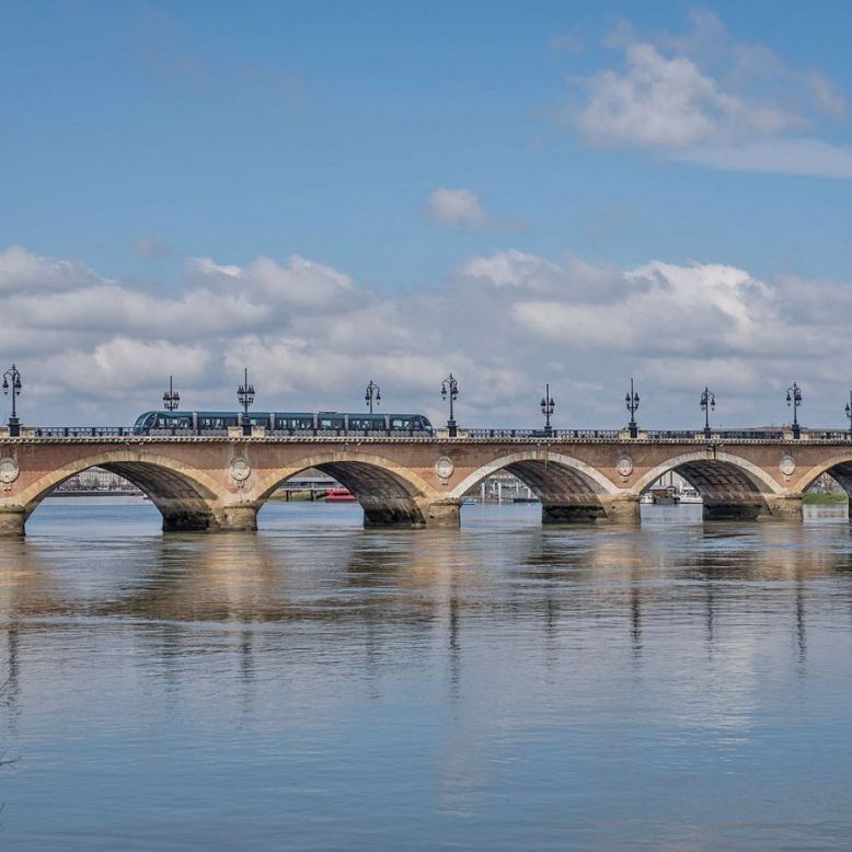 Pont de Pierre