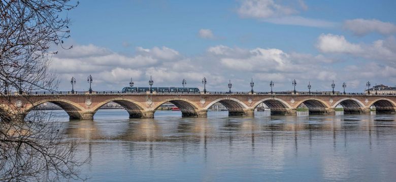 Pont de Pierre