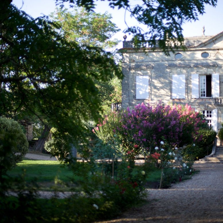Château Latour Ségur Suites et Spa