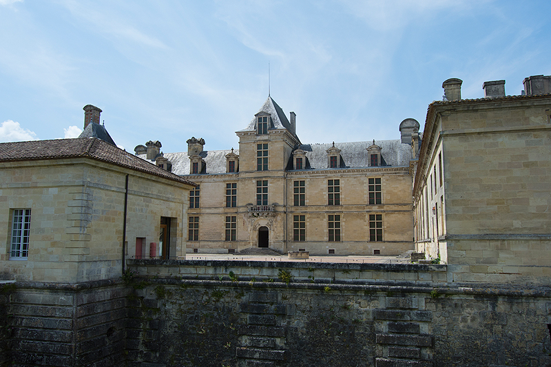 Bastide de Cadillac - Towns and Villages in Cadillac - Guide Bordeaux ...