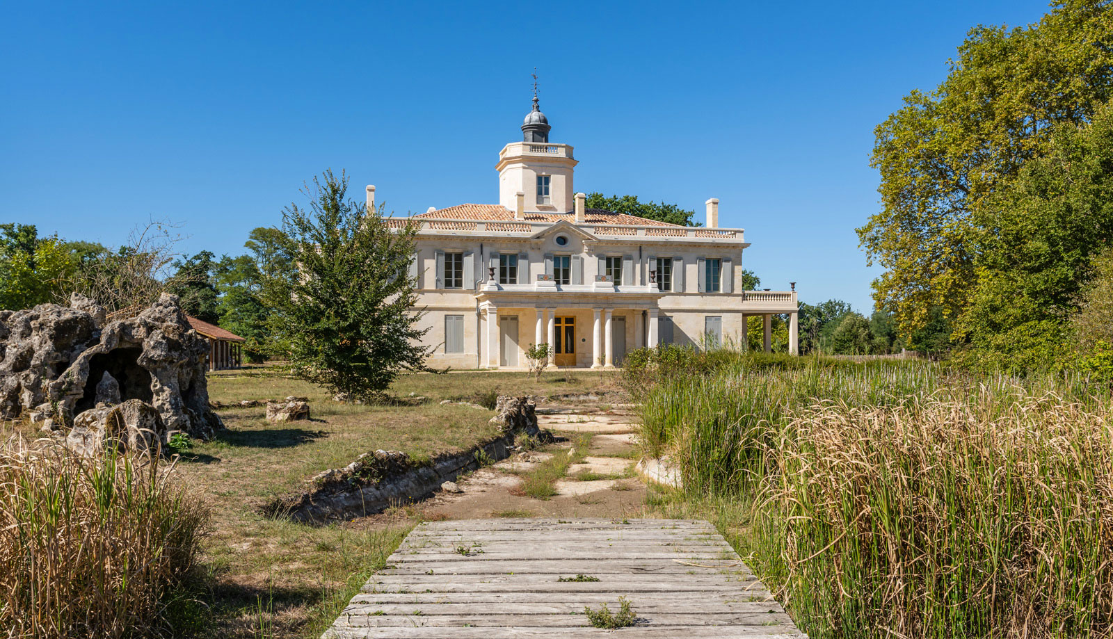 Certes Castle