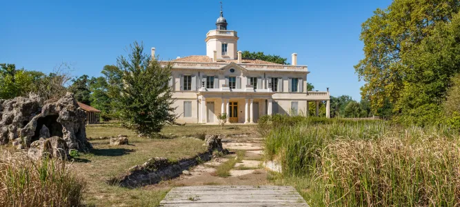 Château de Certes