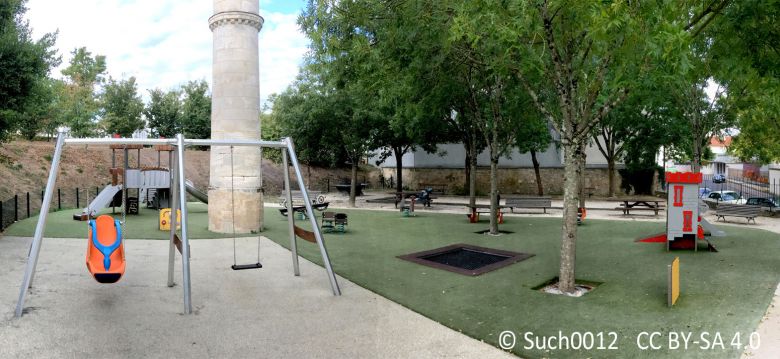 La Béchade Garden