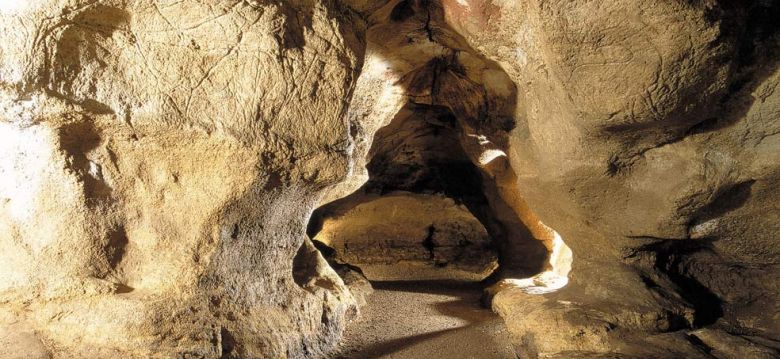 Grotte de Pair non Pair