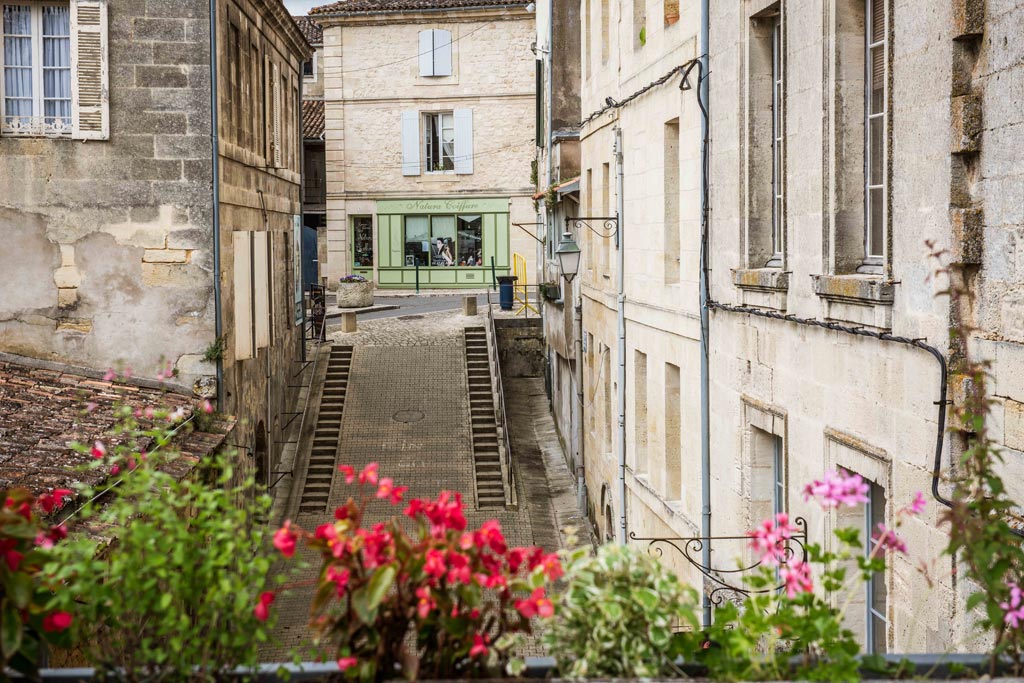 Le port des décorations - UNC de Bourg en Gironde