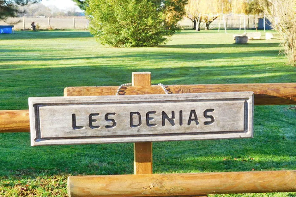 Les Denias