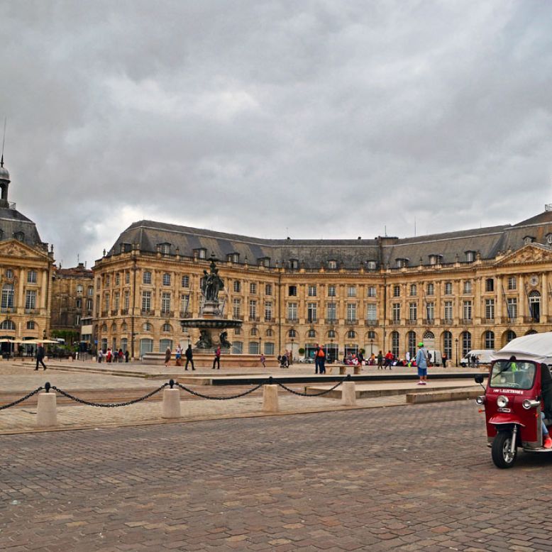 Balades en Moto / Tuk Tuk Guide Bordeaux Gironde