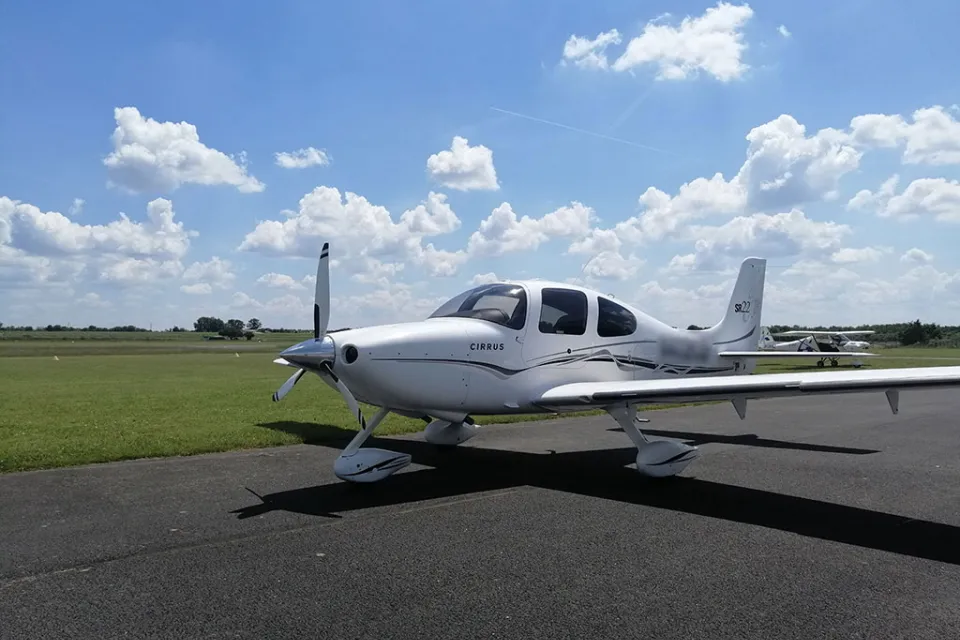 Hexagon Flight Corporate
