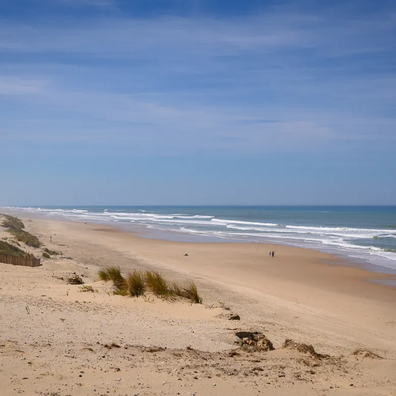 Pin Sec beach, Naujac