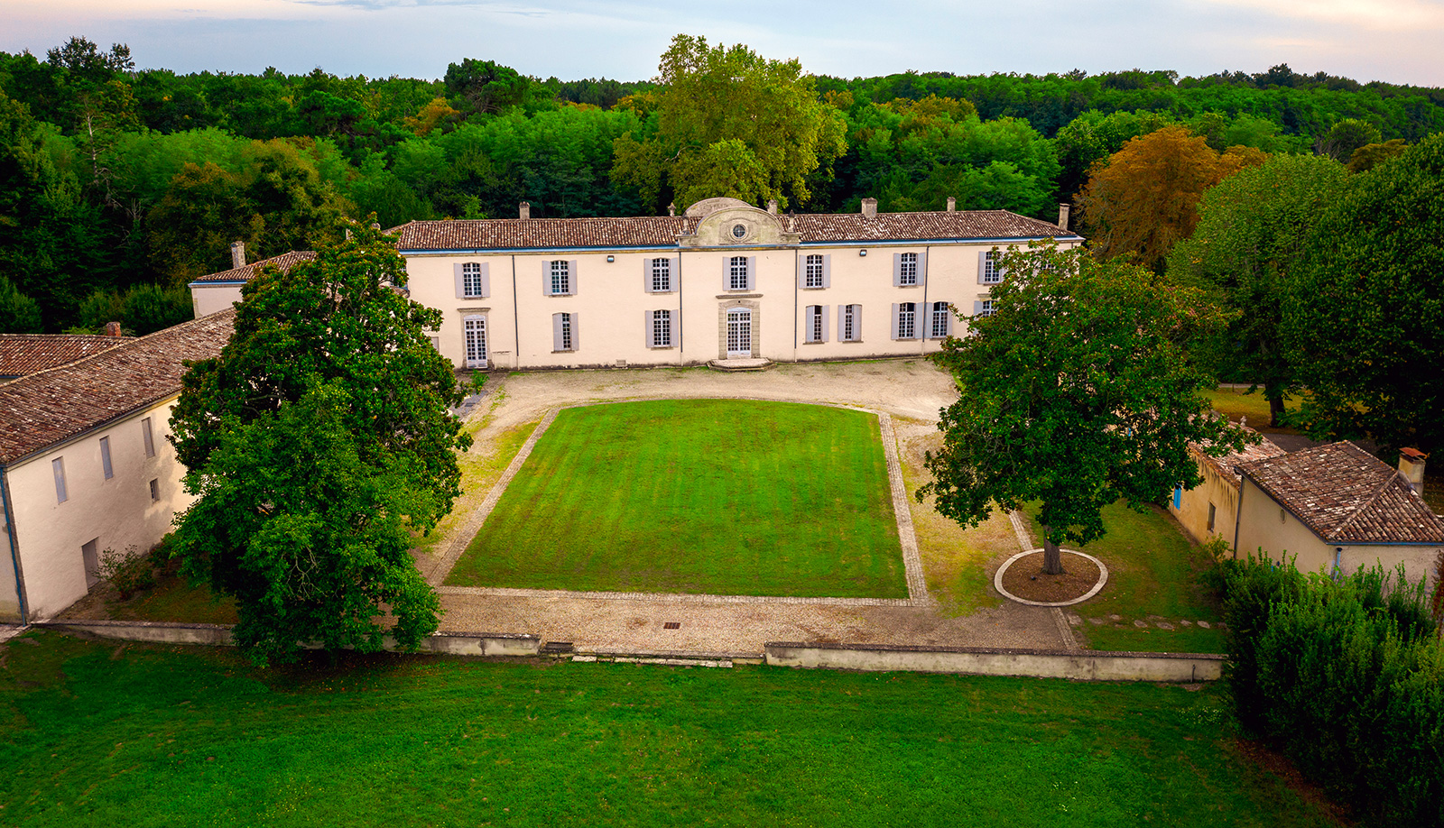 Bastor Lamontagne Castle